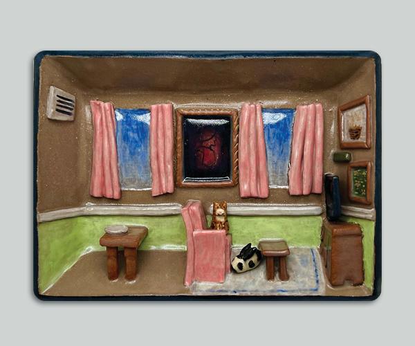 陶瓷艺术品，“客厅”的图像，由三- c学生佐伊·亨特